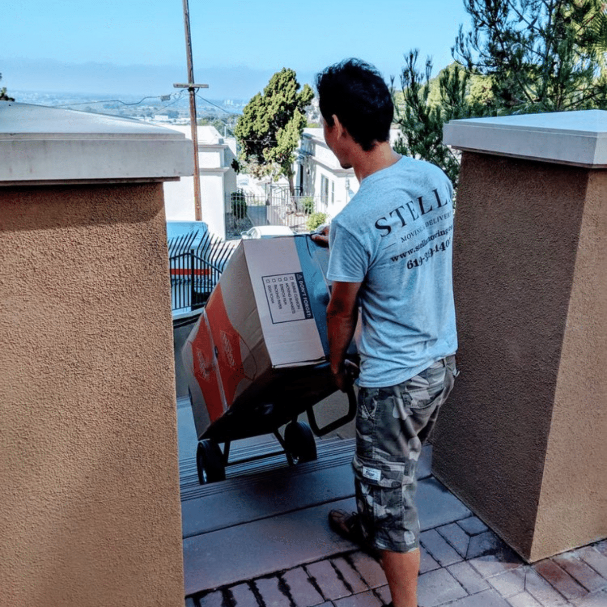 Commercial Movers near Coronado